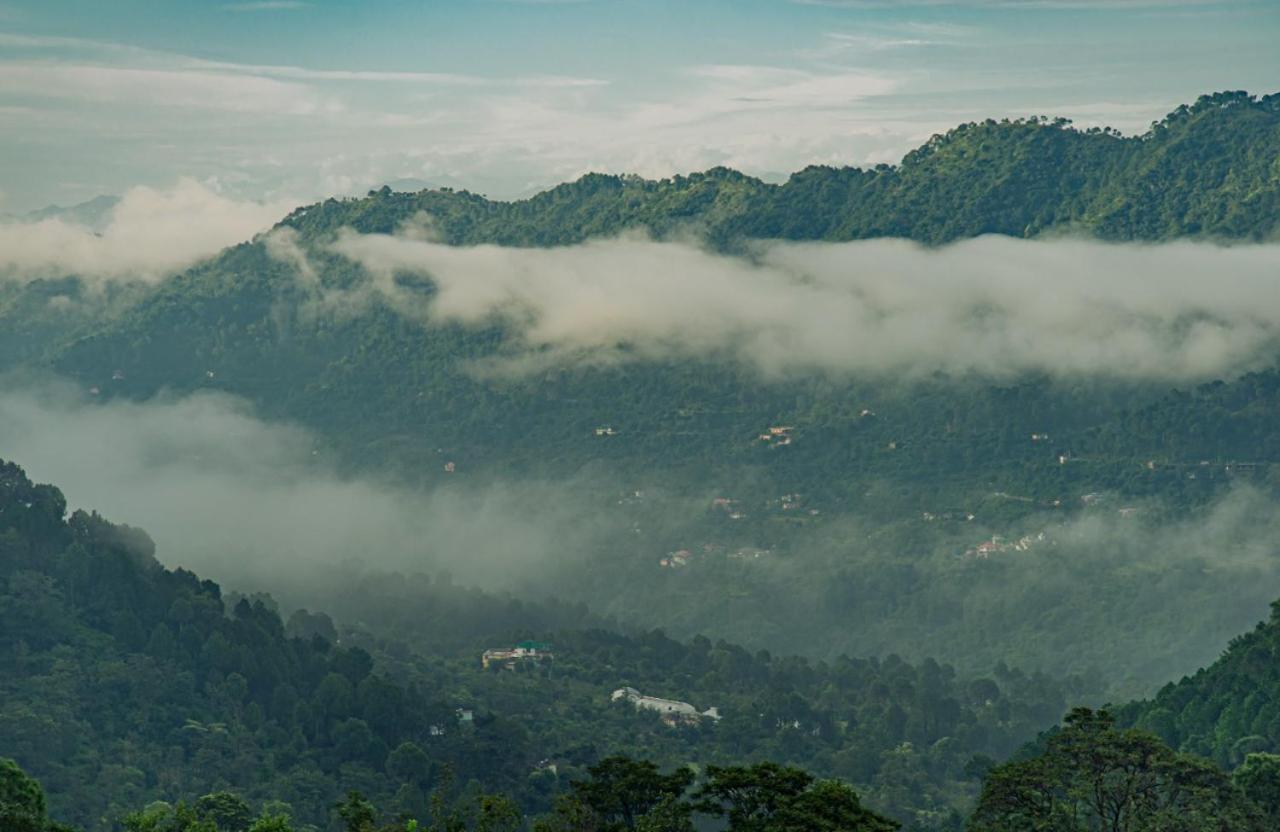 Mountain Mist Inn I Serviced Apt I Open Air Lawn & Rooftop I Bonfire I By Exotic Stays Kasauli Luaran gambar