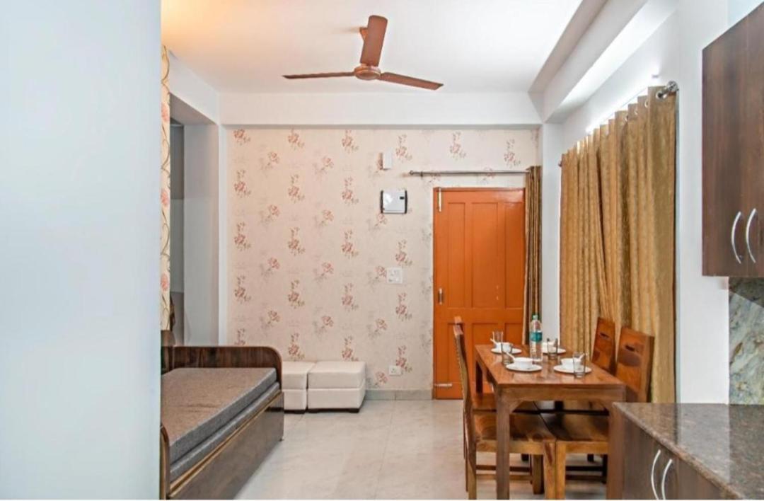 Mountain Mist Inn I Serviced Apt I Open Air Lawn & Rooftop I Bonfire I By Exotic Stays Kasauli Luaran gambar